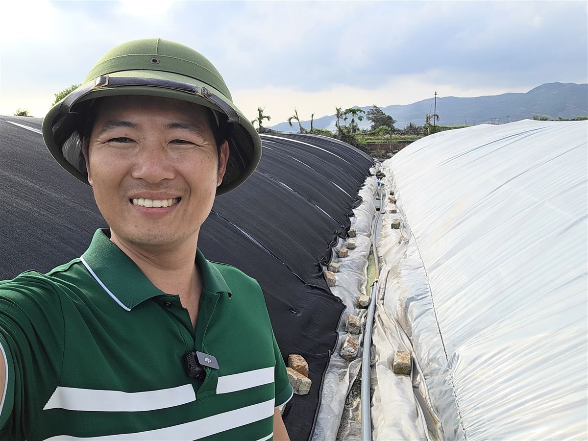 Khí độc NH3 trong ao tôm - Thiện Mũ Cối thăm trại nuôi tôm ven biển theo dõi chất lượng nước