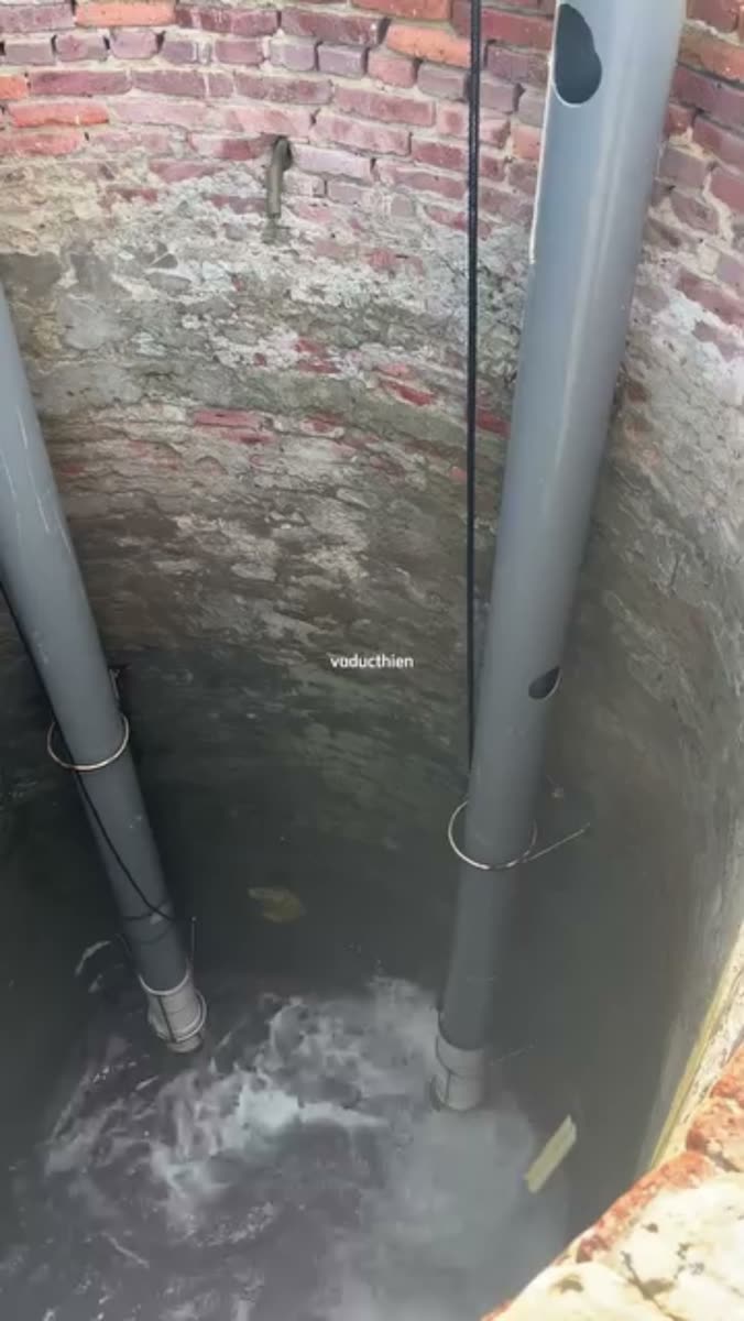 Hệ thống ống xả xi phông đáy ao tôm dẫn nước bẩn xuống hố ga ngoài ao