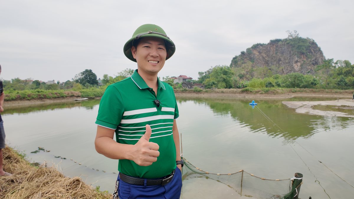 Xử lý phèn trong ao nuôi tôm - Thiện Mũ Cối đứng bên ao đất bờ đất, kiểu ao dễ phát sinh phèn